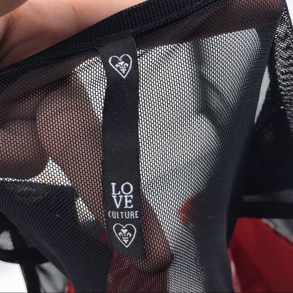 Love Culture Floral w/ Mesh Top Crop Top - Picture 3 of 3